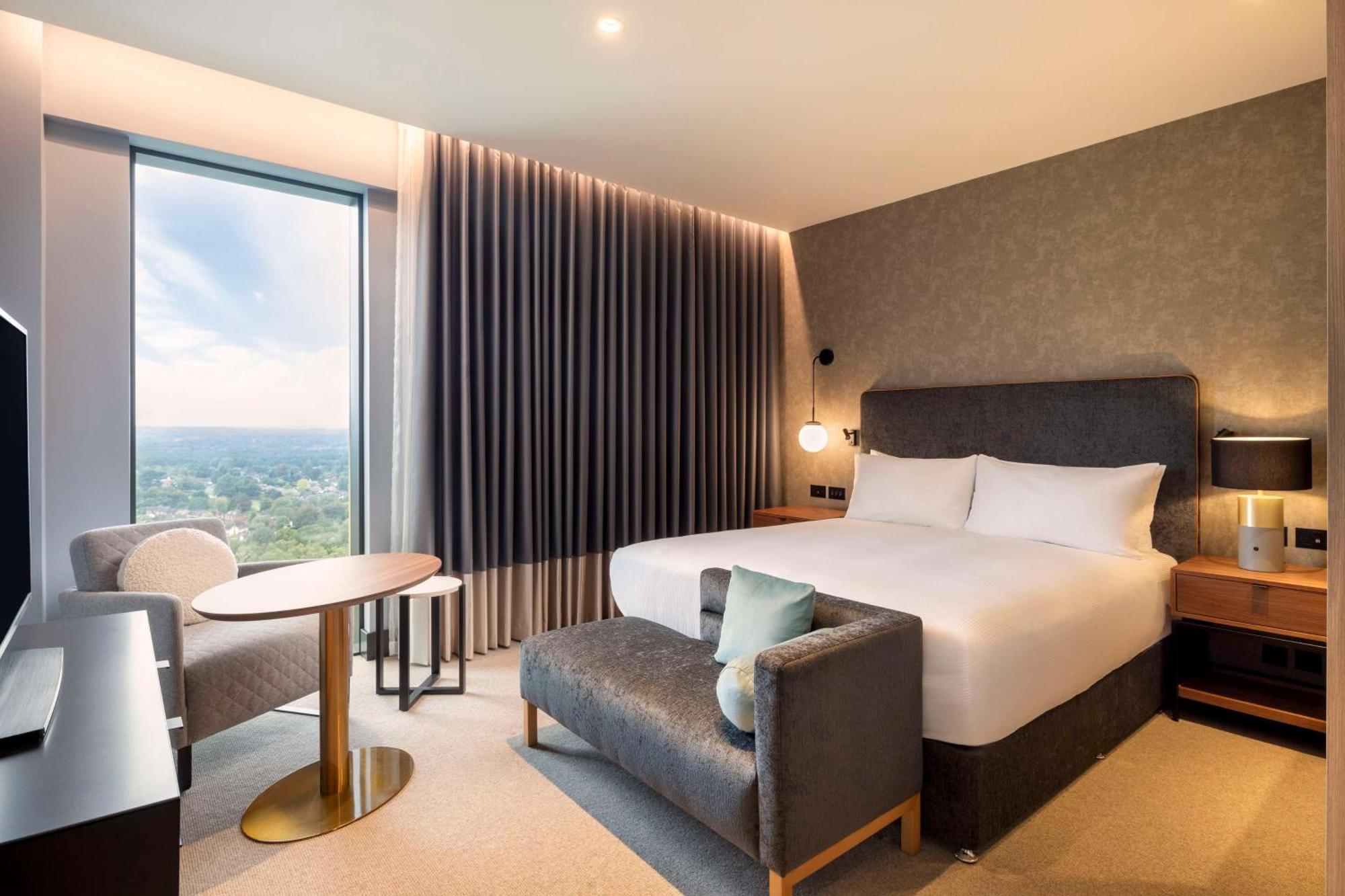 Hilton Woking Hotel Exterior foto